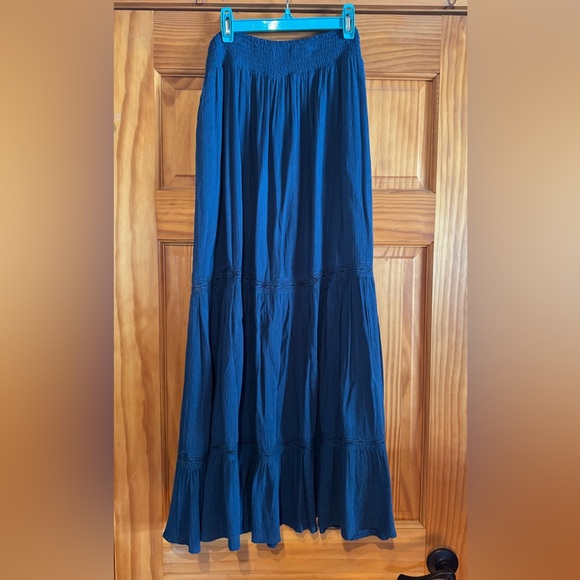 Land of the Free blue gauze tiered maxi skirt. Size small. - Picture 2 of 3